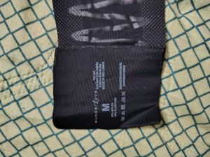 seamless black Strapless Bra from Sri Lanka