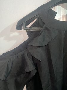 Black Cold Shoulder party Top