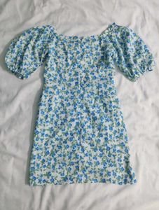 Urbanic Blue Floral Puff Sleeve Dress