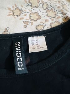 H&amp;m sports crop top