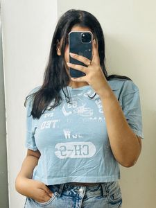 drop shoulder crop t shirt