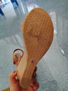 Stylish Tan Strappy Sandals