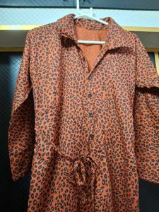 Chic Leopard Print Button-Down Dress