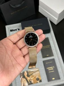 Daniel Wellington couple watch