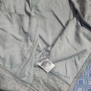 Uniqlo Hoodie ✨