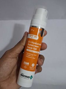 The Derma Co. 1% Hyaluronic Sunscreen Aqua Gel SPF