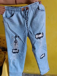 a denim jeans with