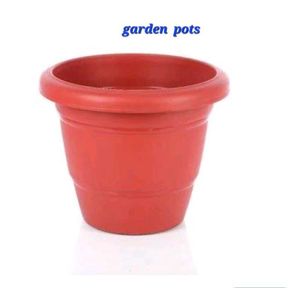 Red Plastic Garden Pot - Durable & Versatile