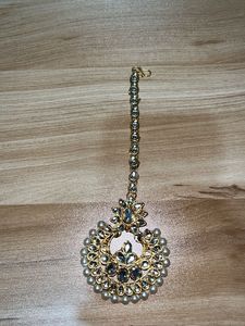 Exquisite Maangtika with Pearls & Crystals