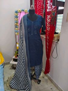 Elegant Blue Embroidered Kurta Set