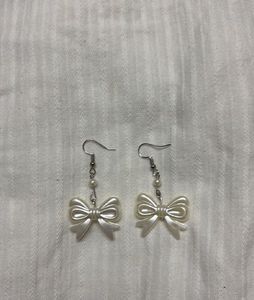 Cute Bow Pearl Earrings