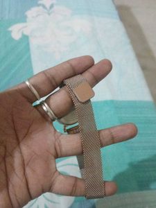 Elegant Rose Gold Watch with  magneti