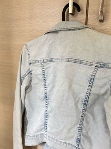 Light Wash cropped  Denim Jacket