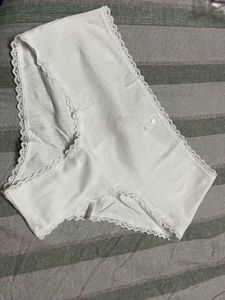 Victoria’s Secret Briefs set of 2
