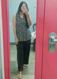 Sleeveless Printed Kurti