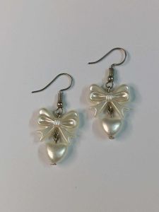 🎀 Trendy Handmade Pearl Bow Earrings with Heart✨