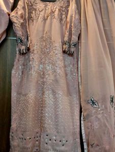 Pakistani suit