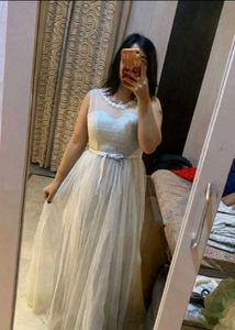 Elegant Grey Tulle Dress with Bow