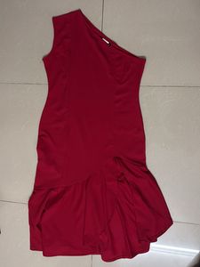 Elegant One-Shoulder Red Ruffle Dress
