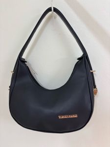 Chic Black Shoulder Bag