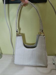 Hand bag