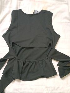 Chic Black Tie-Back Sleeveless Top