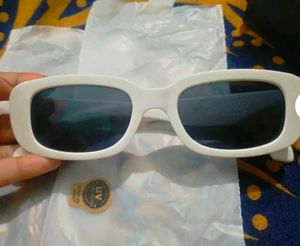 Trendy White Rectangular Sunglasses