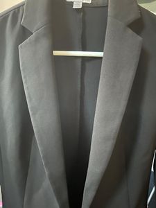 GUESS Luxe Black Tailored Blazer🖤
