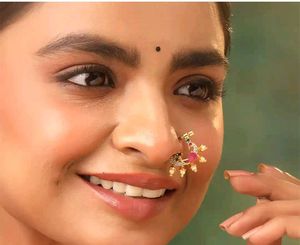 Elegant Gold Nath with Stones &amp; Pearls