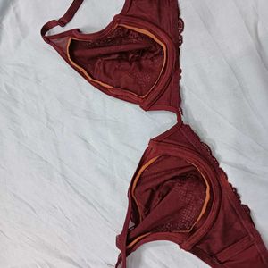 Maroon 😍Lace Bra