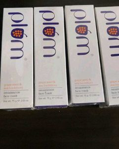 Plum Grape Seed &amp; Sea Buckthorn Face Mask 2Pc