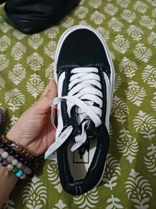 Vans 1st copy unisex black old skool sneakers