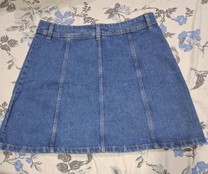 H&amp;M Demin Button-Up A-Line Skirt