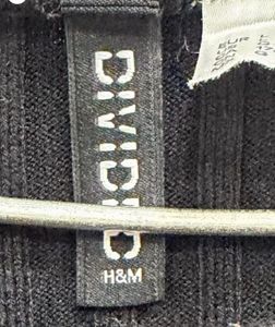 H&amp;M Ribbed Black Tank Top