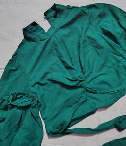 Stylish Teal Bell Sleeve Crop Top