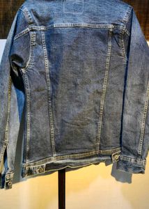 Levi's Denim Jacket - Classic Style