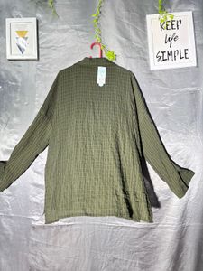 SHEIN Green Textured Button-Down Shirt