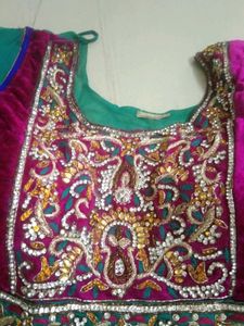 Embellished velvet kurta