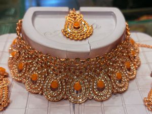 Exquisite Kundan Maang Tikka for Women