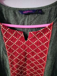 FBB SRISHTY Grey &amp; Red Embroidered Kurti