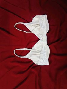 🇳🇿💫🎀Classic White Satin Bra