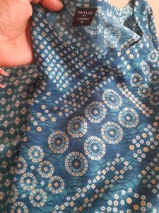 like New  Teal Bandhani Print Kurta Set  Offer