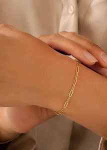 Gold Paperclip 18kt Bracelet With Proper Bill