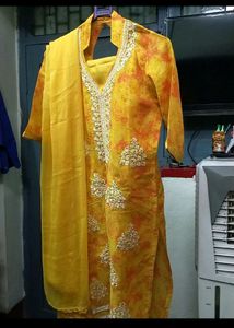 Kurti Churidar Dupatta Set