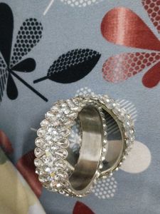 Silver Stone Metal Bangles..