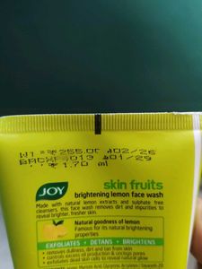 JOY Skin Fruits Brightening Lemon Face Wash