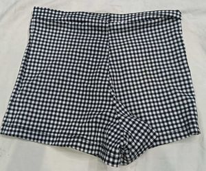 Black &amp;28,30 size 🔥White Gingham Shorts