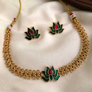 Lotus Design Necklace & Earring Set