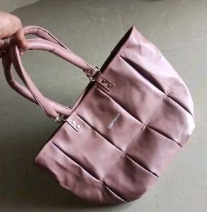 Stylish Tote Bag - Perfect Everyday Accessory