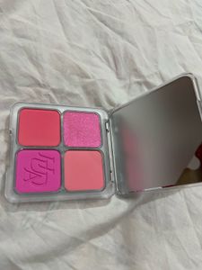 Huda Beauty Blush Filter Palette